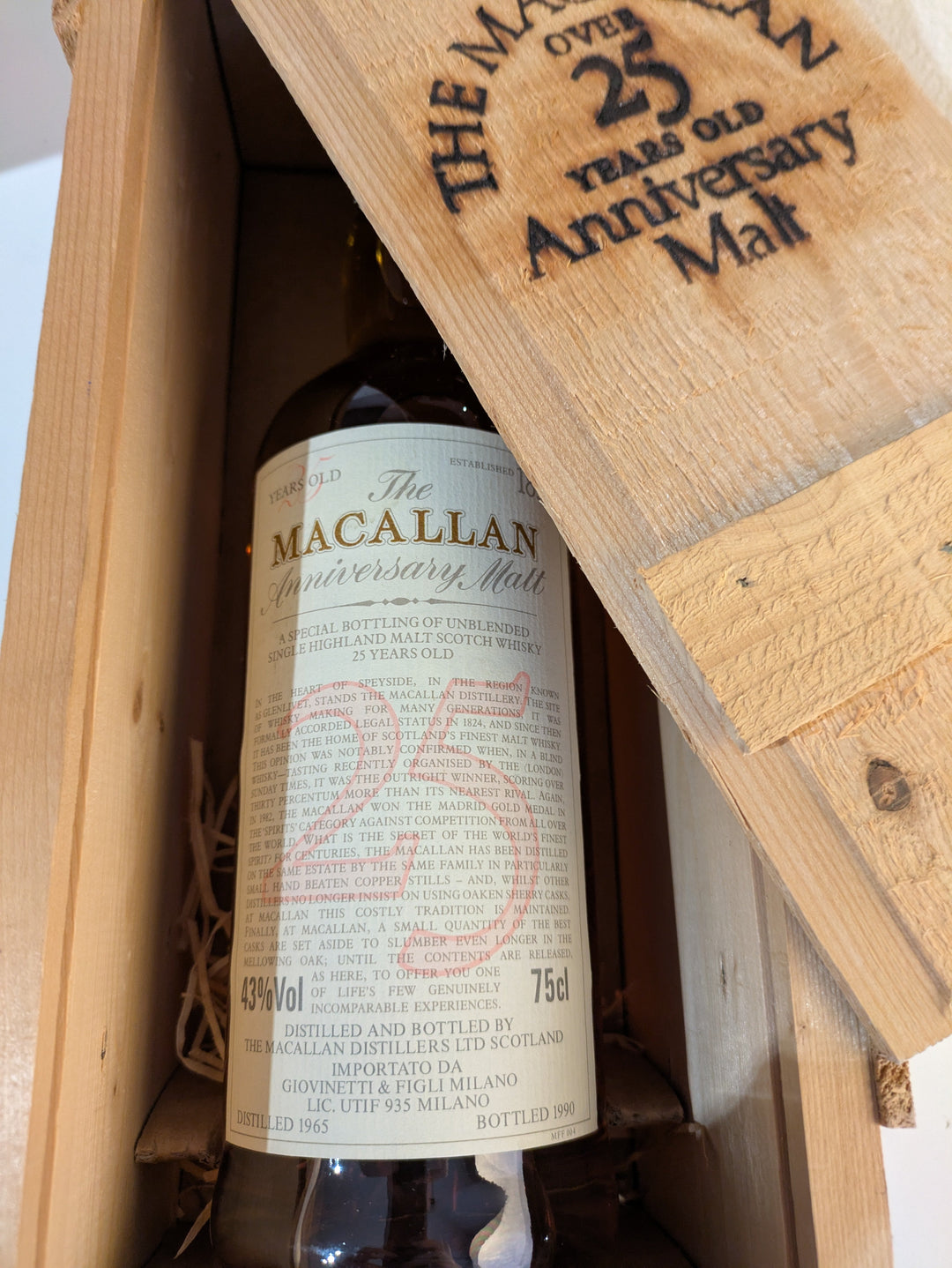 The Macallan Anniversary Malt - 25 Year Old - 1964 - Rue Pinard Europe